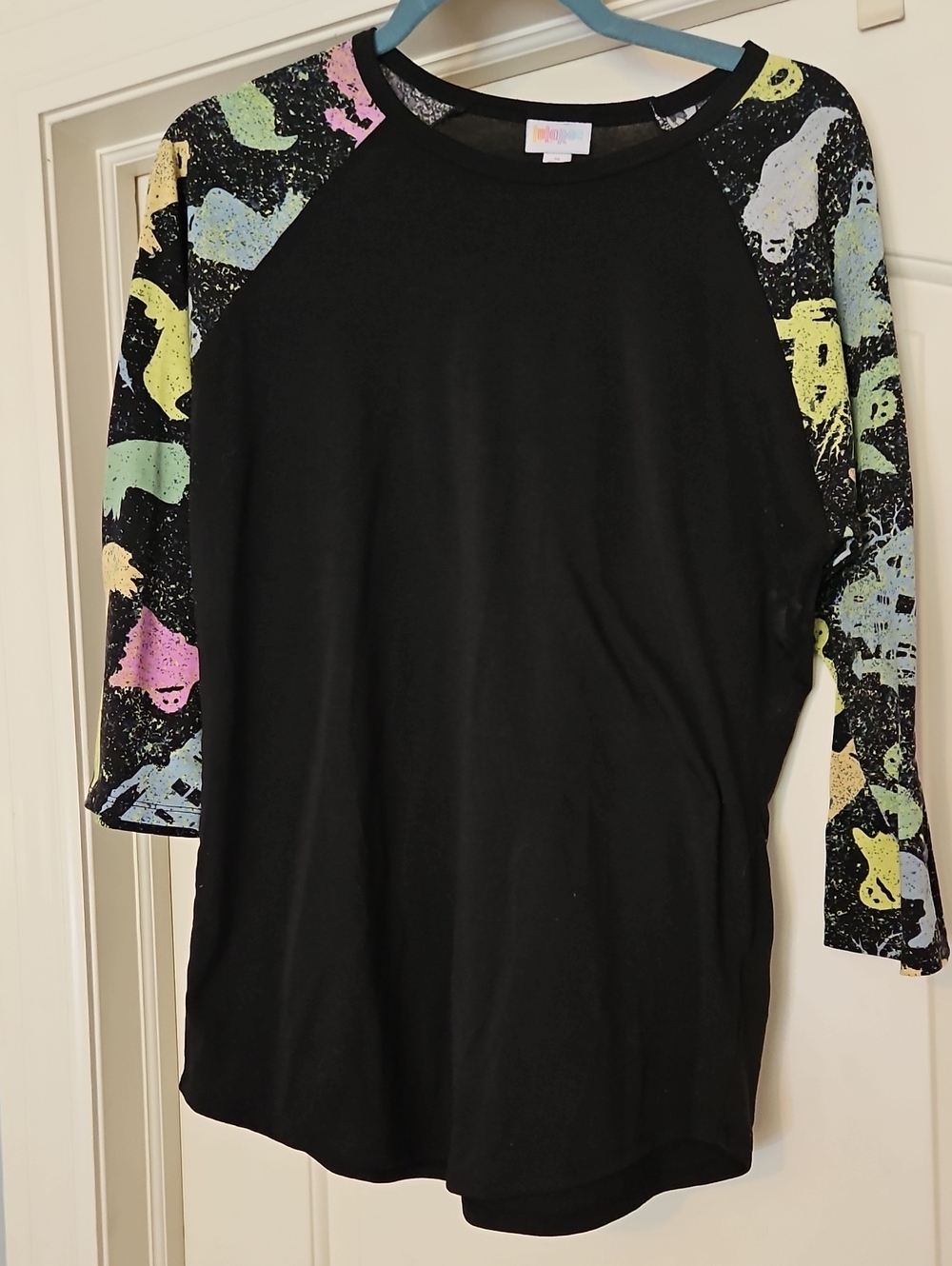 LuLaRoe Halloween Black Raglan Dress with Pastel Ghost Print Sleeves